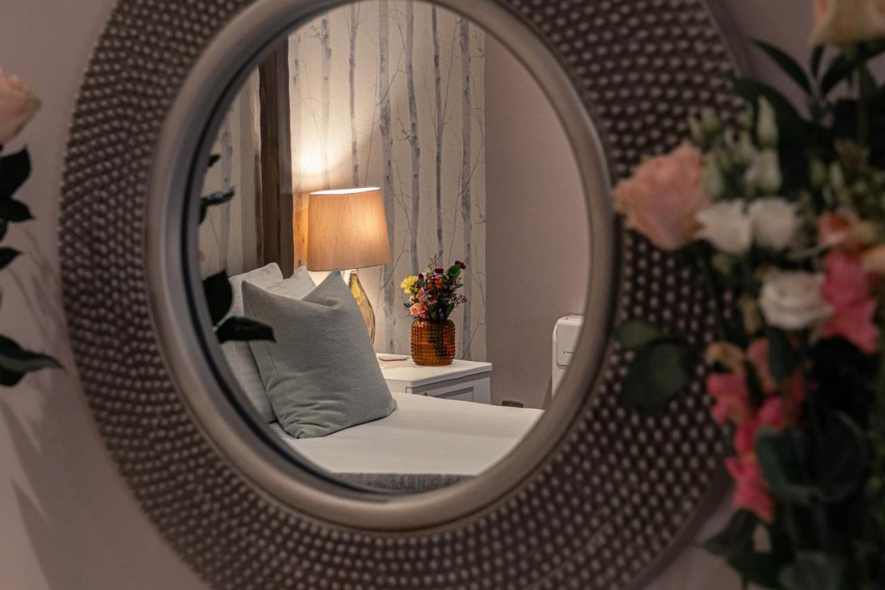 Le Pommier Hotel Castel Екстериор снимка