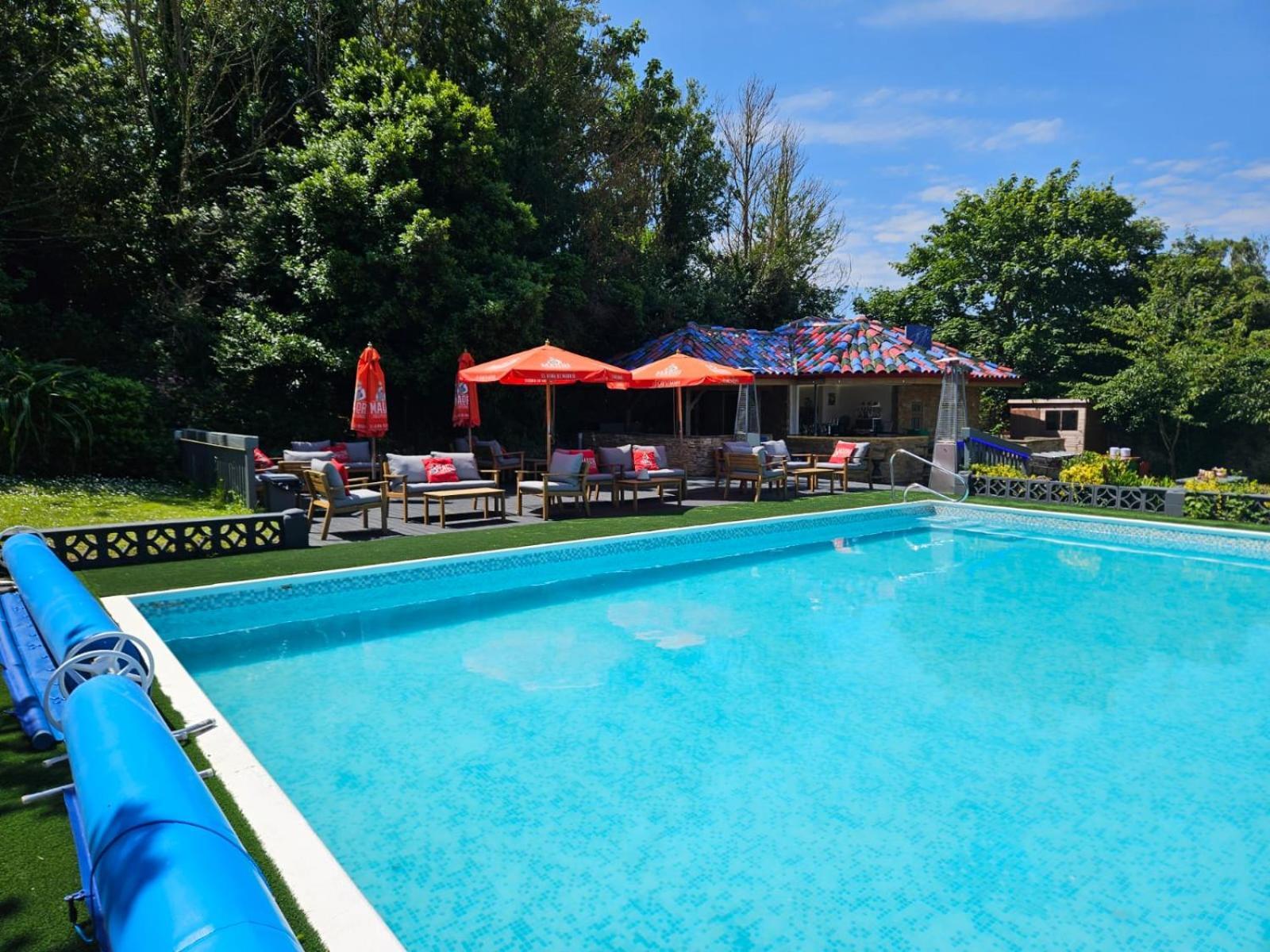Le Pommier Hotel Castel Екстериор снимка